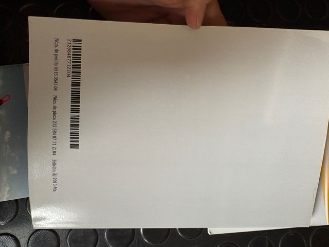 Manuali e cartelle per libri Mercedes Benz Classe E