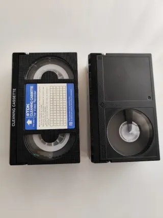 Cintas de vídeo Beta Maxell y TDK de limpieza