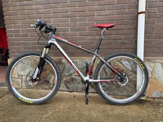 Bicicleta Trek Elite 9.8 carbono