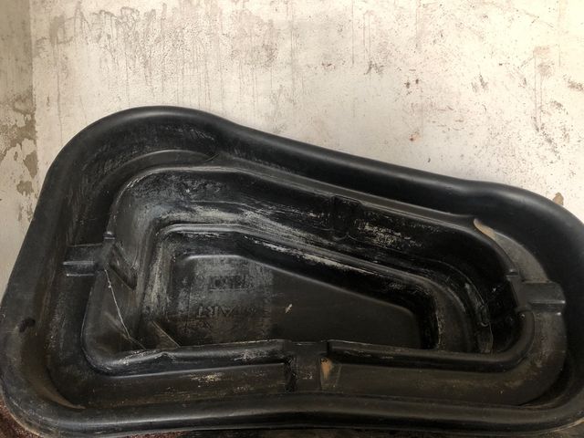 Estanque de jardín negro