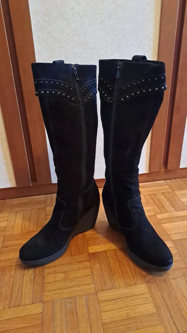 Stivali Nero Giardini donna neri camoscio