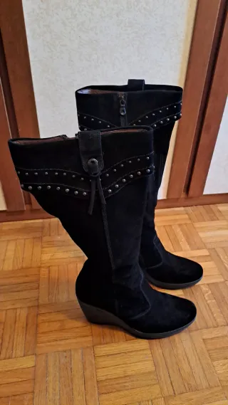 Stivali Nero Giardini donna neri camoscio