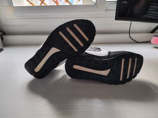 Zapatillas Nike running negras y blancas