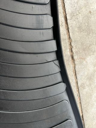 Alfombrillas semi nuevas.