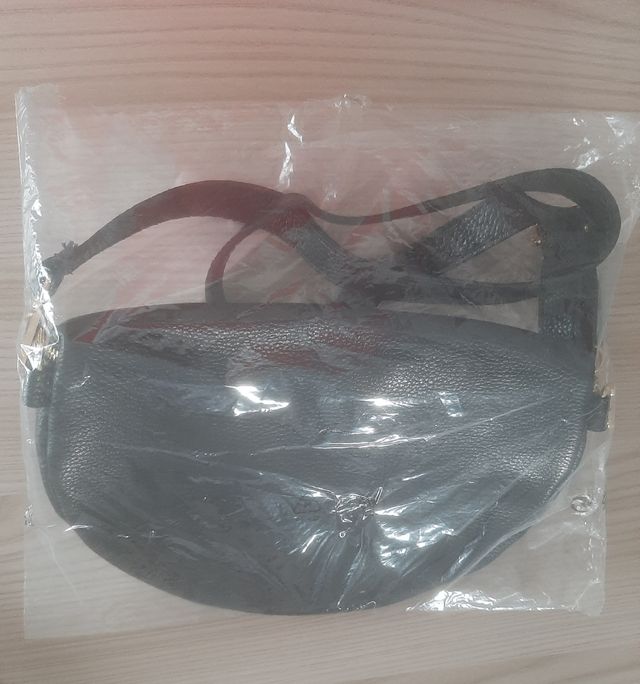 Marsupio in pelle nera