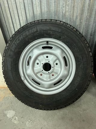 Rueda repuesto Ford Transit 2006-14 Autocaravana