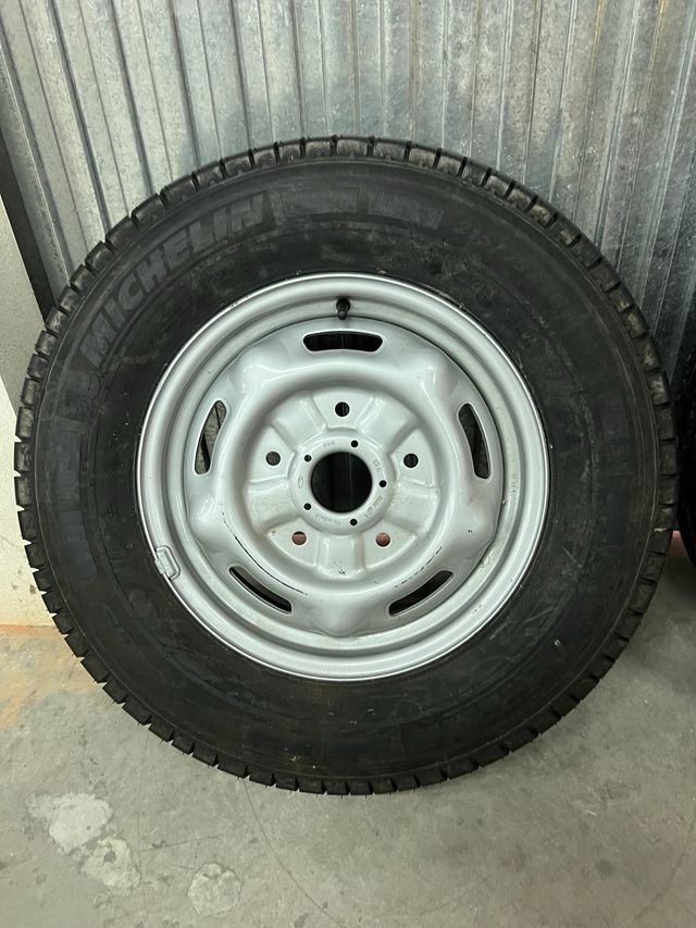 Rueda repuesto Ford Transit 2006-14 Autocaravana