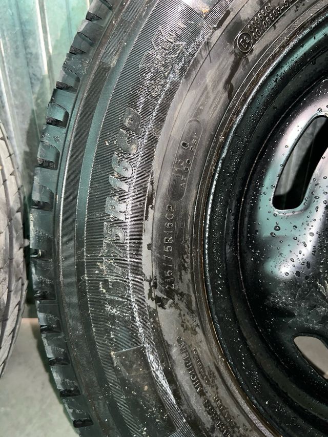 Rueda repuesto Ford Transit 2006-14 Autocaravana