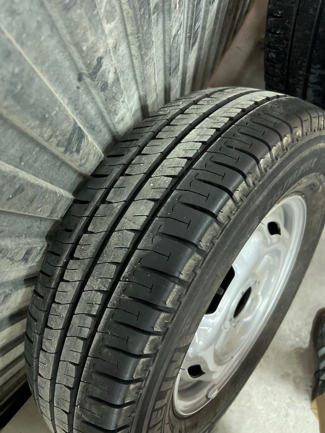 Rueda repuesto Ford Transit 2006-14 Autocaravana