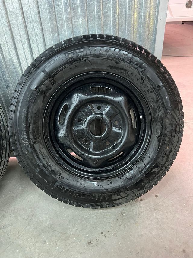 Rueda repuesto Ford Transit 2006-14 Autocaravana