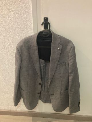 Americana Mango Talla 48 Gris