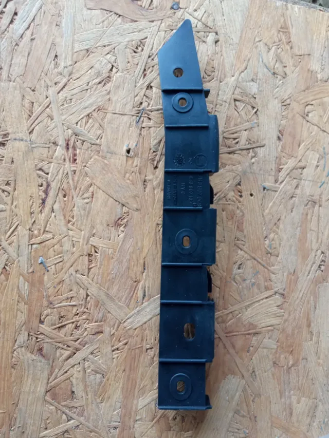 Soporte parachoques Seat Arosa