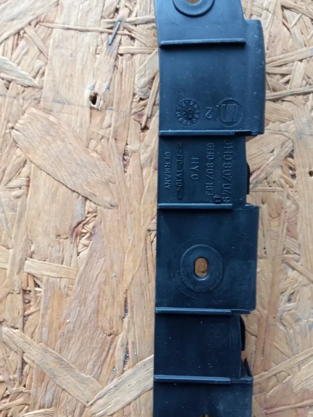 Soporte parachoques Seat Arosa