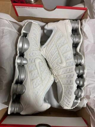 Nike Shox TL Plata y Blanco
