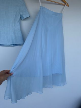 Conjunto blazer y falda plisada azul