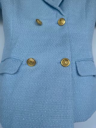 Conjunto blazer y falda plisada azul