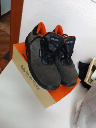 Zapatos de seguridad Base talla 44