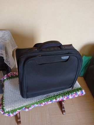 Maletín de trabajo con ruedas