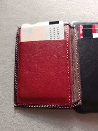 Cartera de piel para hombre