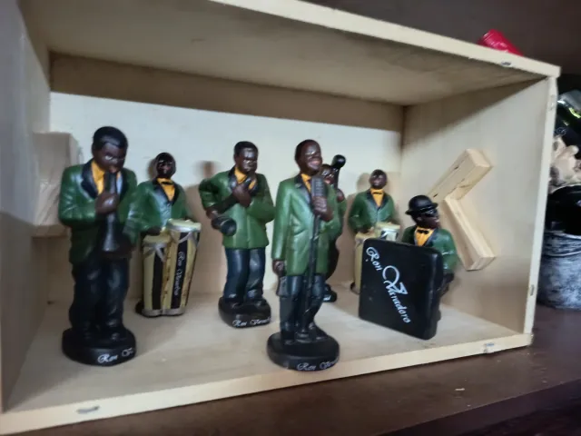 Figure di Musicisti Jazz Ron Varadero