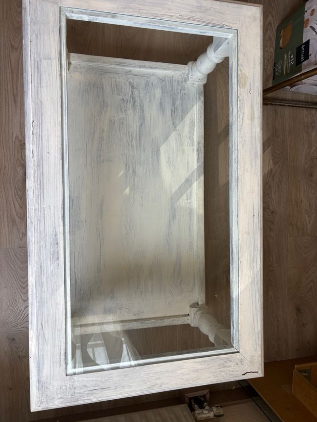 Mesa de centro de madera con cristal