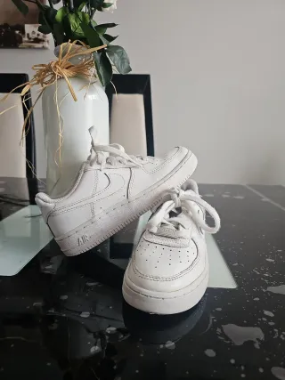 Nike Air Force 1 Talla 32 Blancas