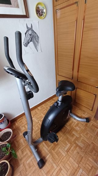 Bicicleta Estática Negra