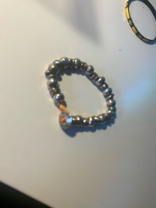 Set di vari braccialetti: gioielli e stili