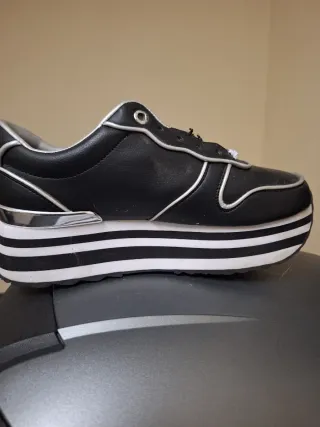 Scarpe platform nere e argento