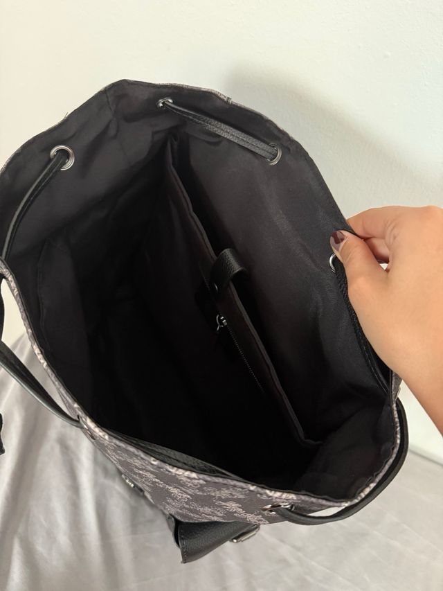 Mochila Coach Hudson Negra y marron