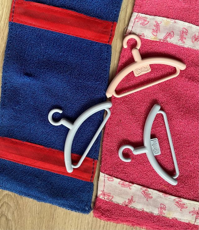 Toallas y perchas Chabel y Danny