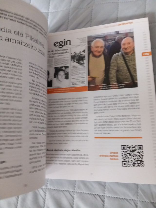 Libro  1977-2024 la vida de un...