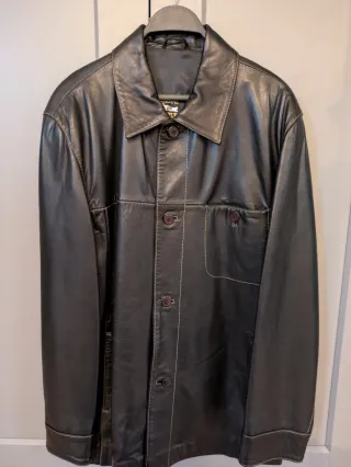 Chaqueta de cuero negra