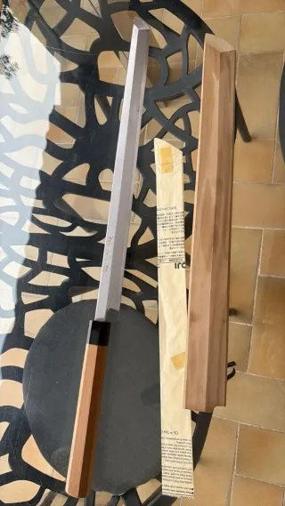 Cuchillo Japonés profesional especial pará atún