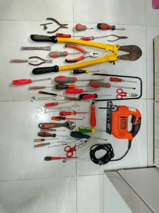 Lote de herramientas manuales y eléctricas