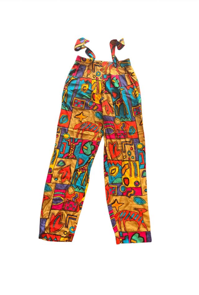 Pantalón estampado étnico estilo hippie.