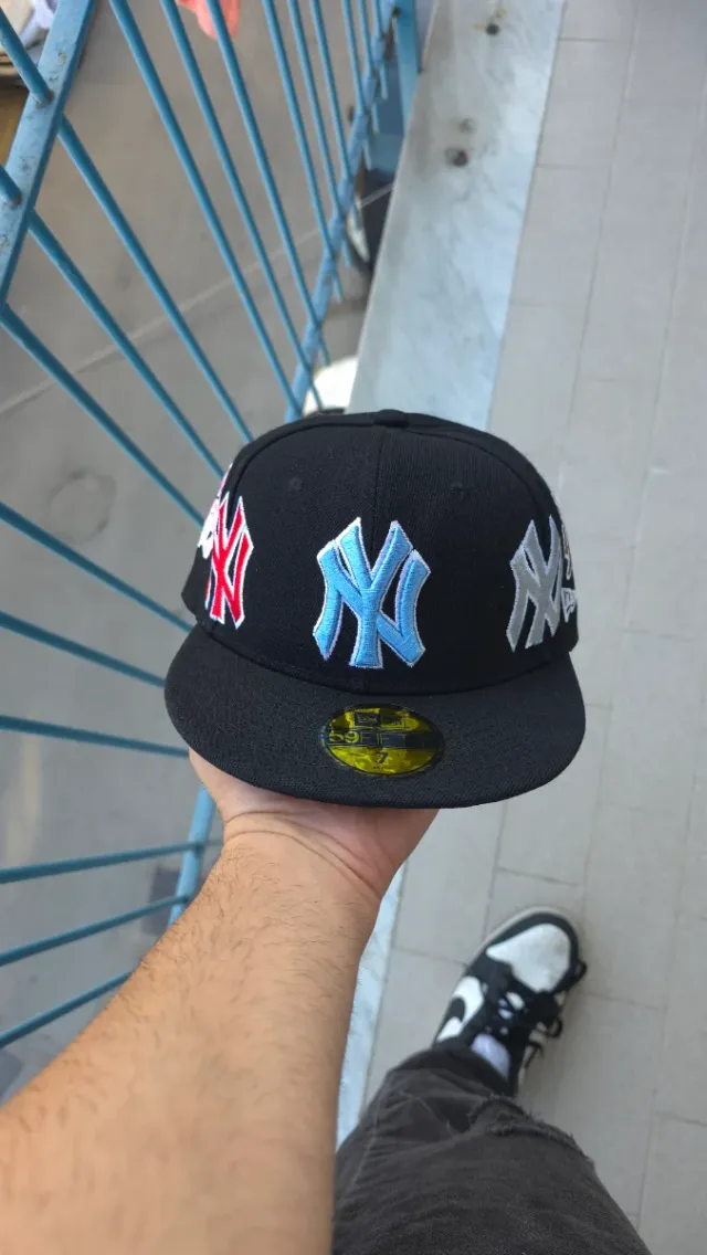 Cappello Supreme New Era Nero