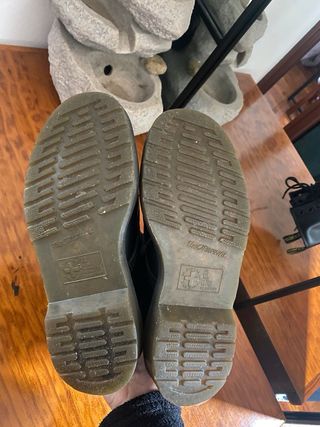 Stivali in pelle Dr. Martens taglia 37 neri