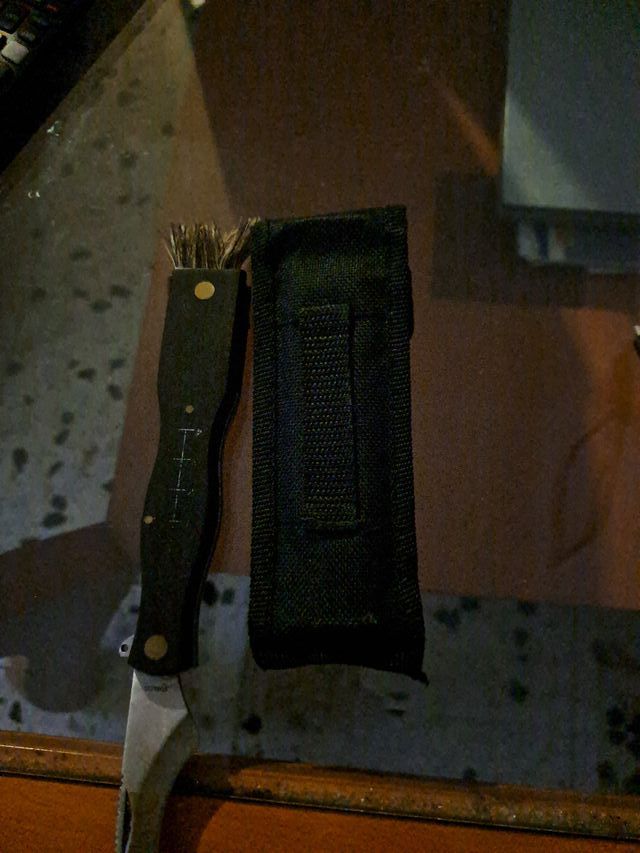 Cortasetas plegable con funda