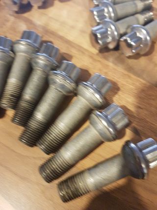 18 tornillos Original Mercedes Clase S W221