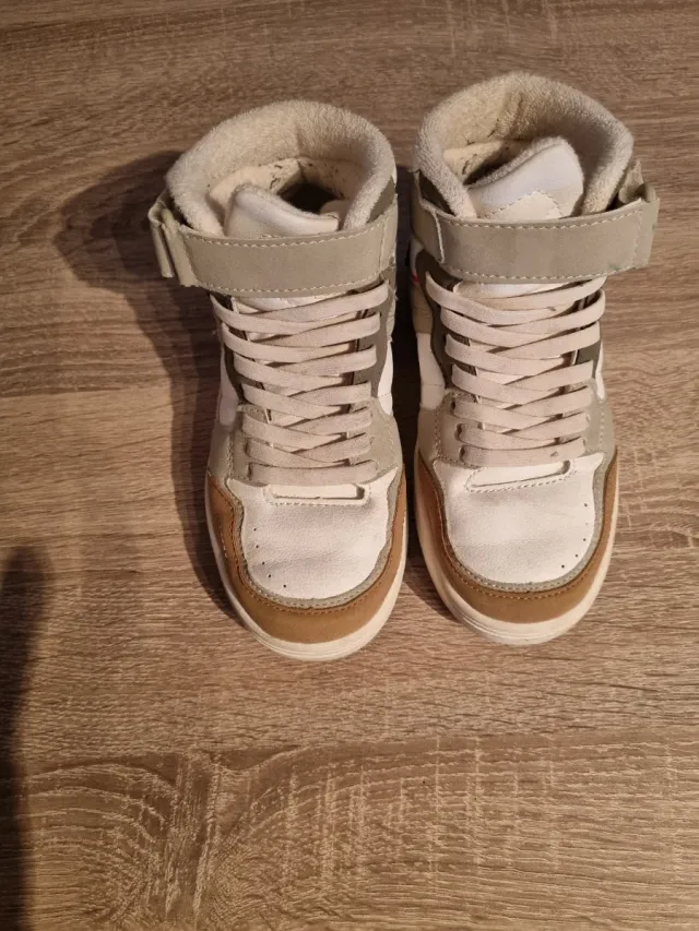 Zapatillas deportivas niño altas