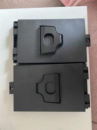 Soporte Negro para Juegos y Mandos