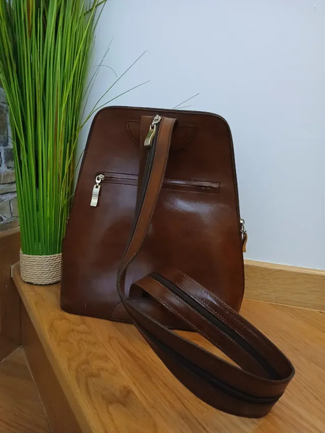 Bolso/Mochila de piel marrón