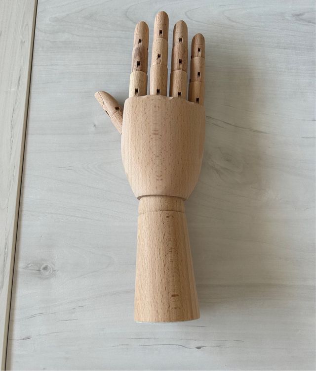 Mano de madera decoración Ikea