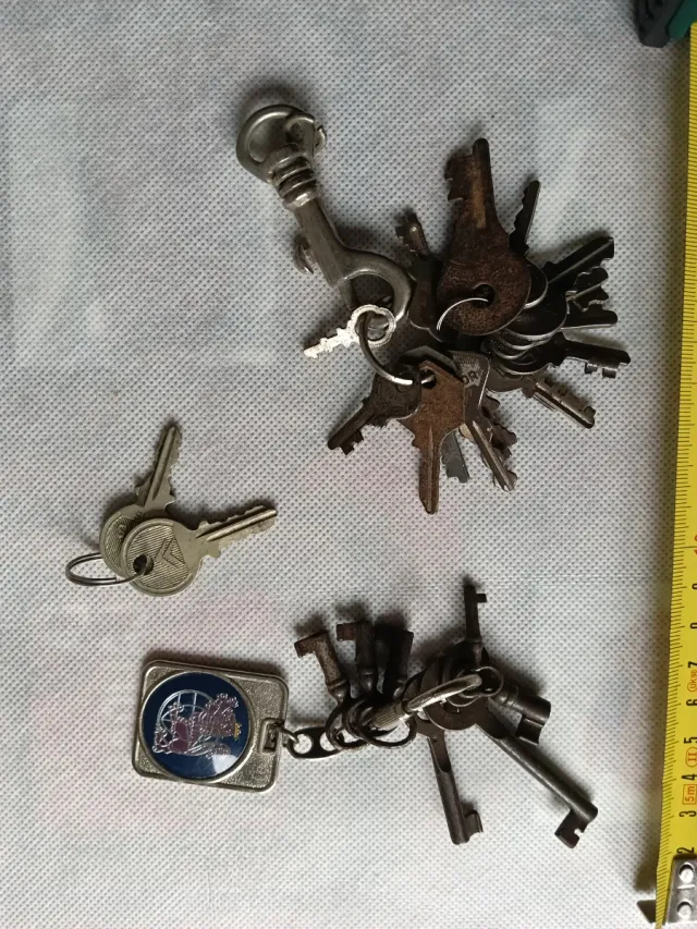 Molte vecchie chiavi