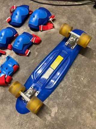 Monopatín y Protecciones