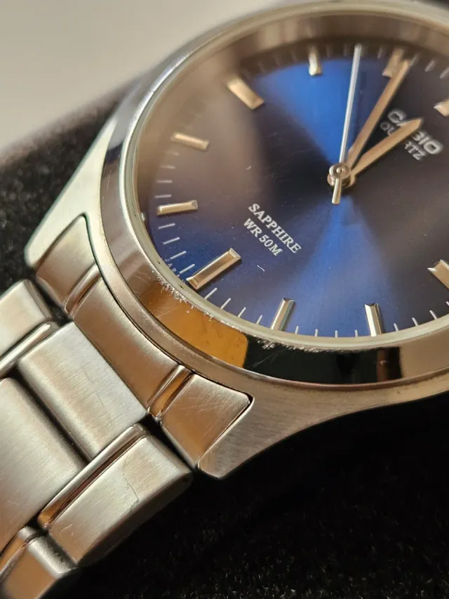 Reloj Casio analógico y correas