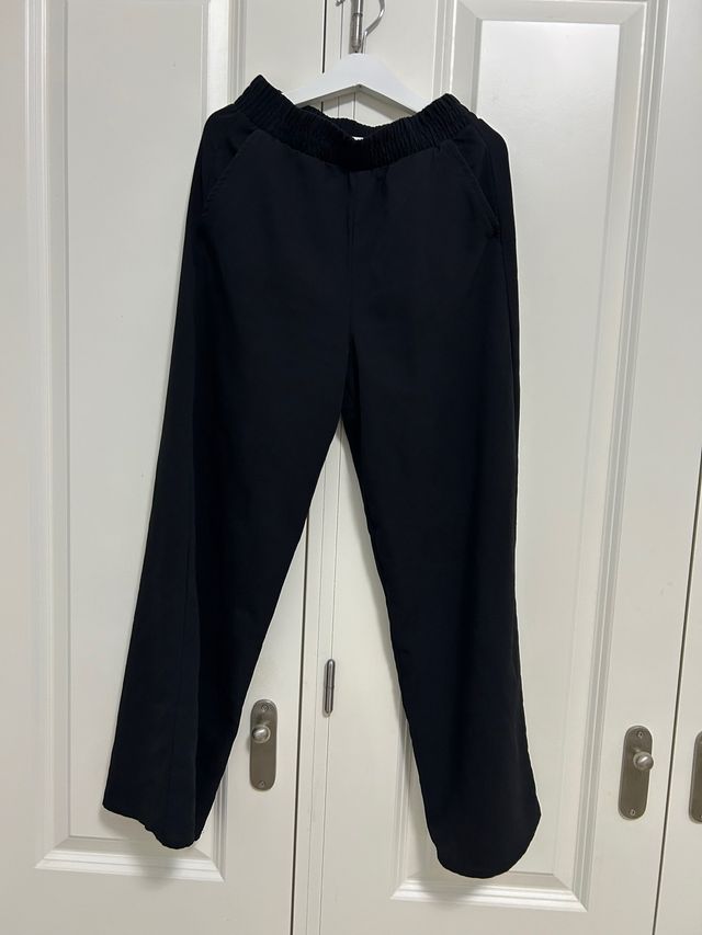 Pantalón negro niña