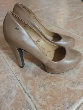 Zapatos de tacón M marrones
