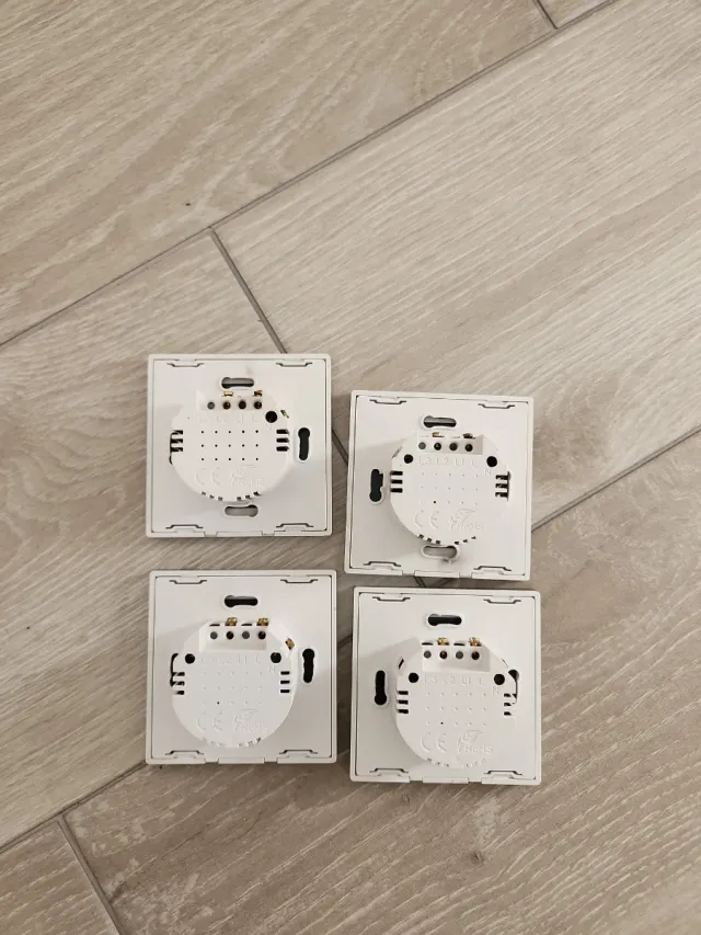 4 Interruptores WiFi Alexa.